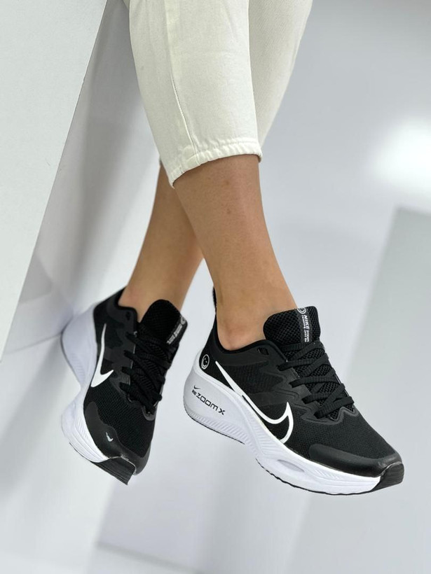 کفش ورزشی زنانه زوم ایکس