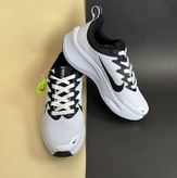 کفش ورزشی زنانه زوم ایکس