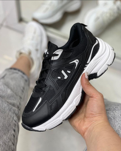 کفش ورزشی نیوبالانس زنانه