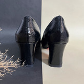 کفش پاشنه بلند زنانه