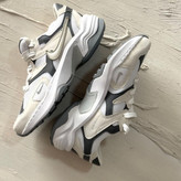 کفش ورزشی زنانه مناسب باشگاه