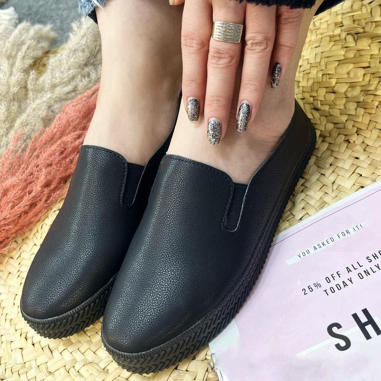 کالج زنانه طبی مشکی