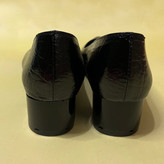 کفش بزرگ پا پاشنه کوتاه زنانه