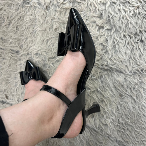 کفش پاشنه دار مجلسی زنانه مشکی