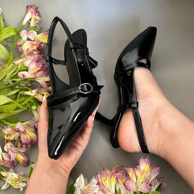 کفش پاشنه بلند زنانه