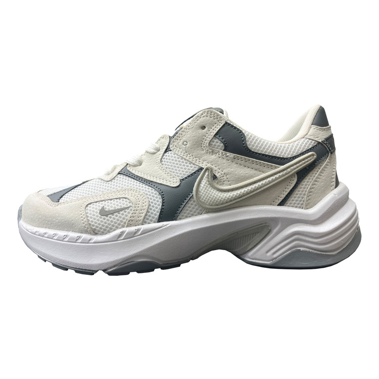 کفش ورزشی زنانه مناسب باشگاه