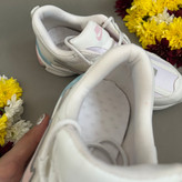 وی تو کی زنانه