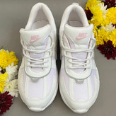 وی تو کی زنانه