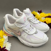 وی تو کی زنانه