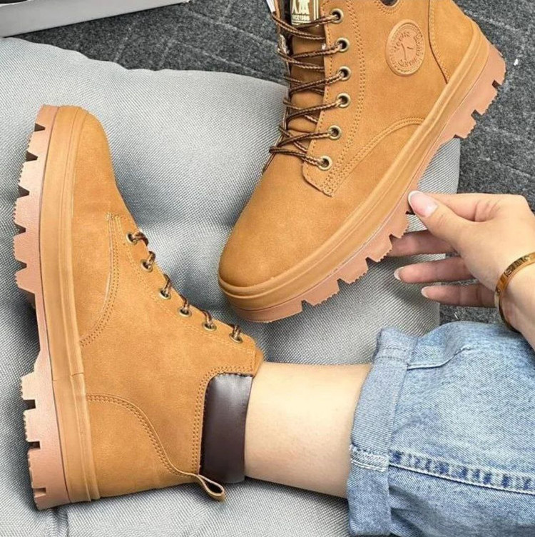 نیم بوت زنانه تیمبرلند